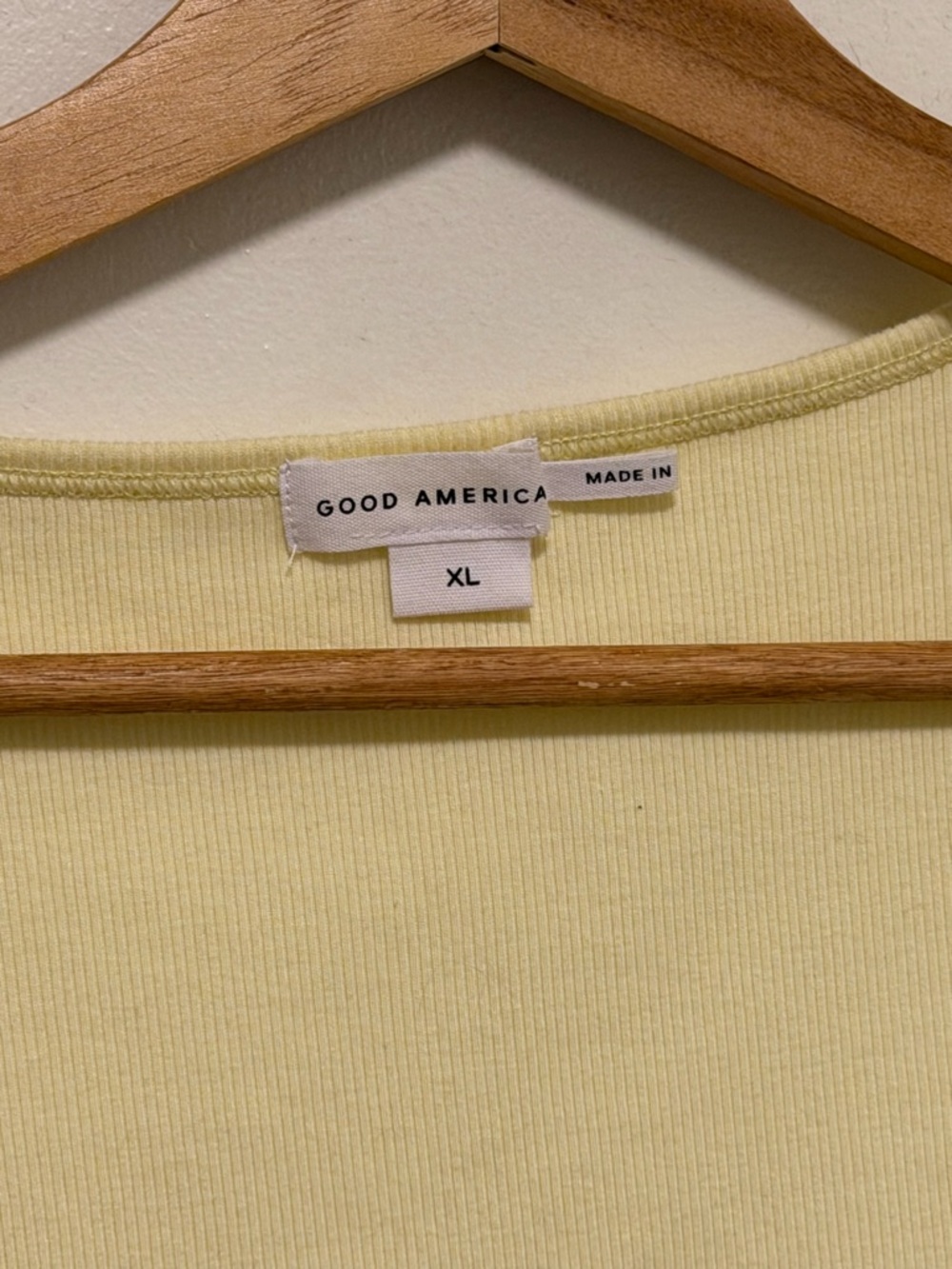 Good American Pale Yellow Ribbed Scoop Tank NWT size XL - Picture 4 of 5